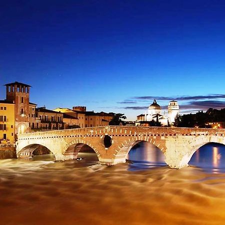 Al Quadrifoglio Bed & Breakfast Verona Bagian luar foto